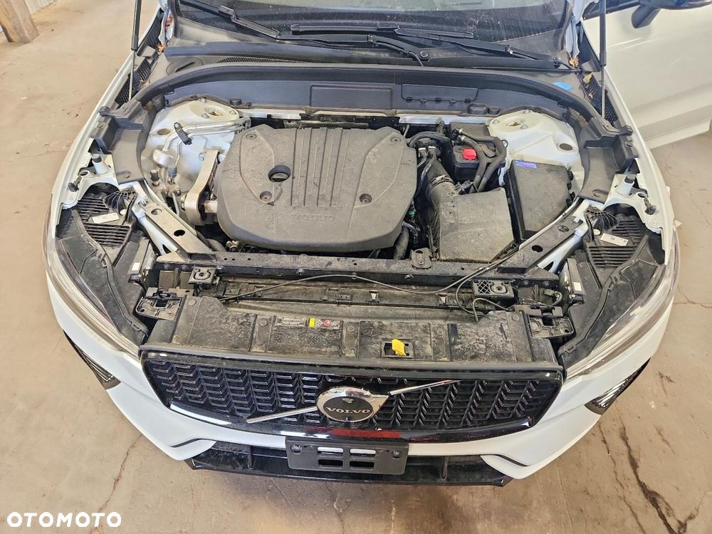 Volvo XC 60 B5 B AWD Momentum - 13