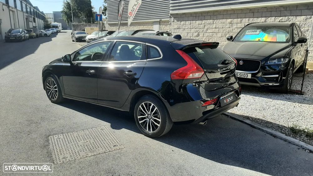 Volvo V40 2.0 D3 Momentum - 6