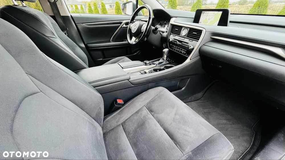 Lexus RX - 7