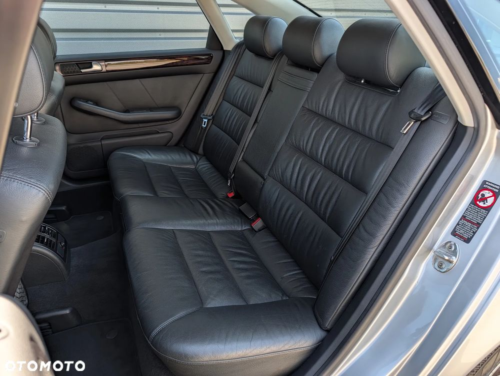 Audi A6 Limousine 2.5 TDI Quattro Tiptr - 25