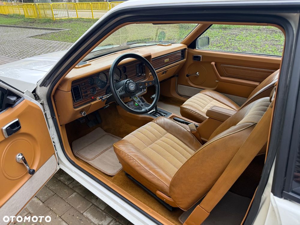 Ford Mustang - 5