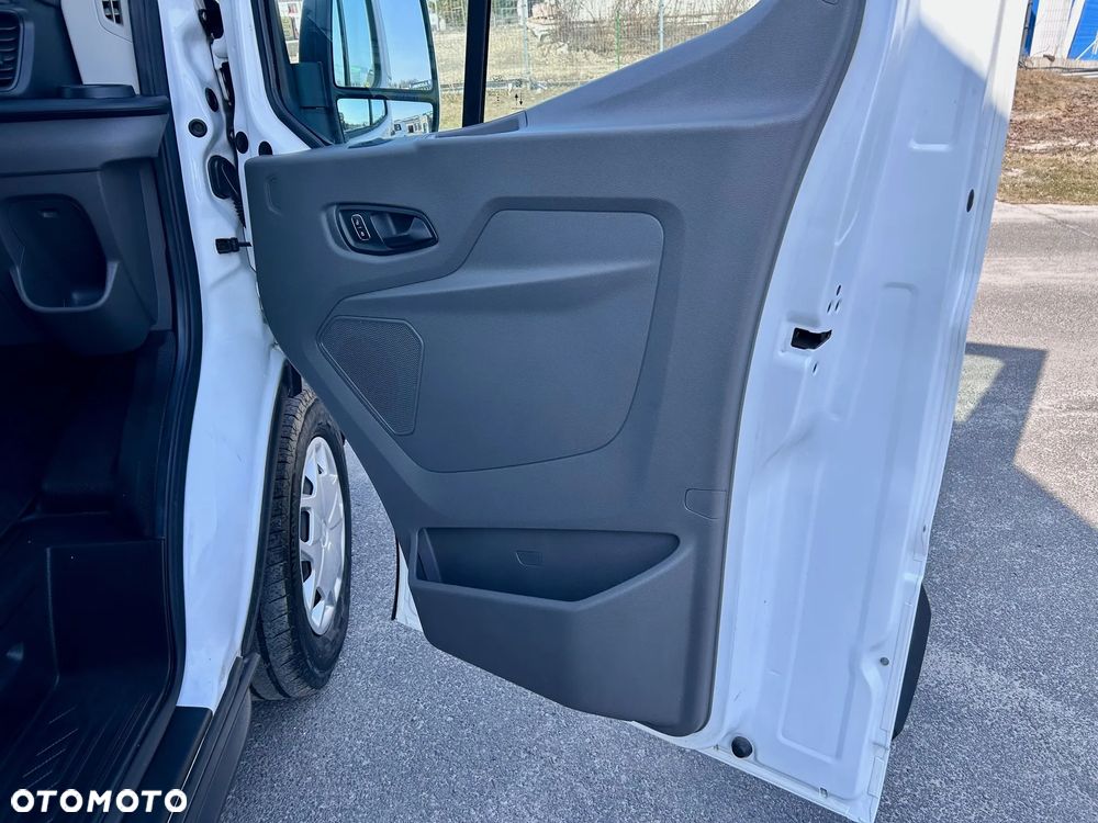 Ford Transit - 15