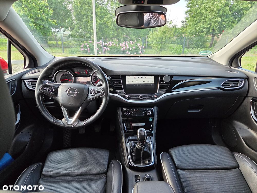 Opel Astra 1.4 Turbo Innovation - 11