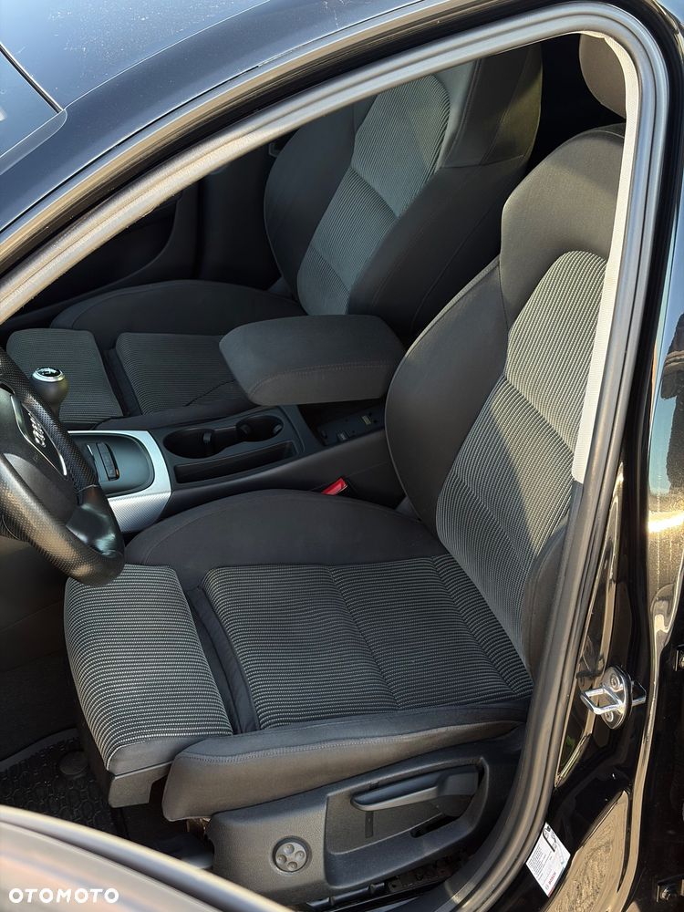 Audi A4 Avant 2.0 TDI DPF Ambiente - 11