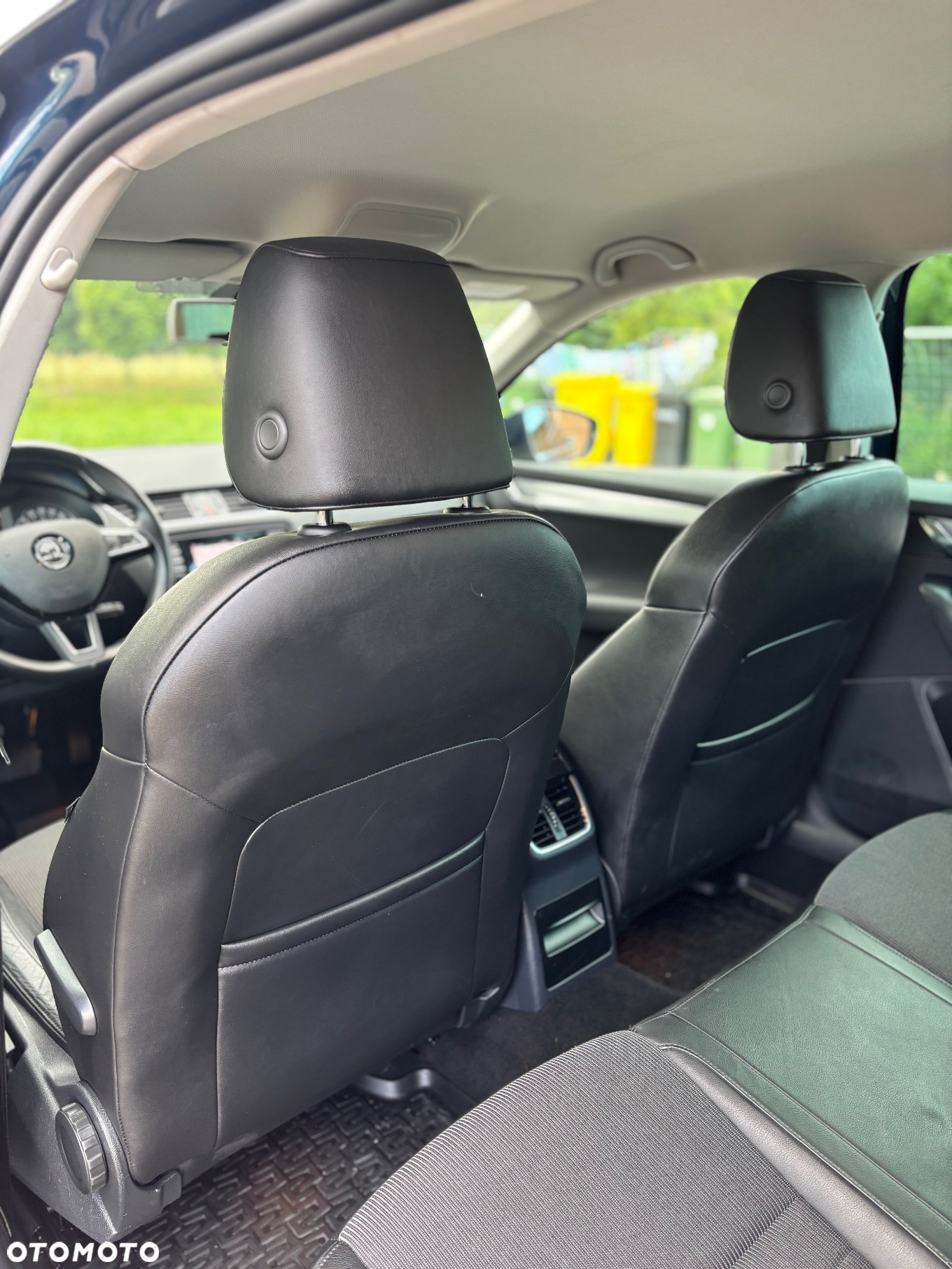 Skoda Octavia Combi 1.6 TDI DPF DSG Elegance - 37