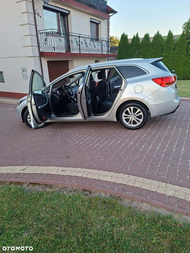 Kia Ceed 1.6 GDI Fifa World Cup Edition - 7