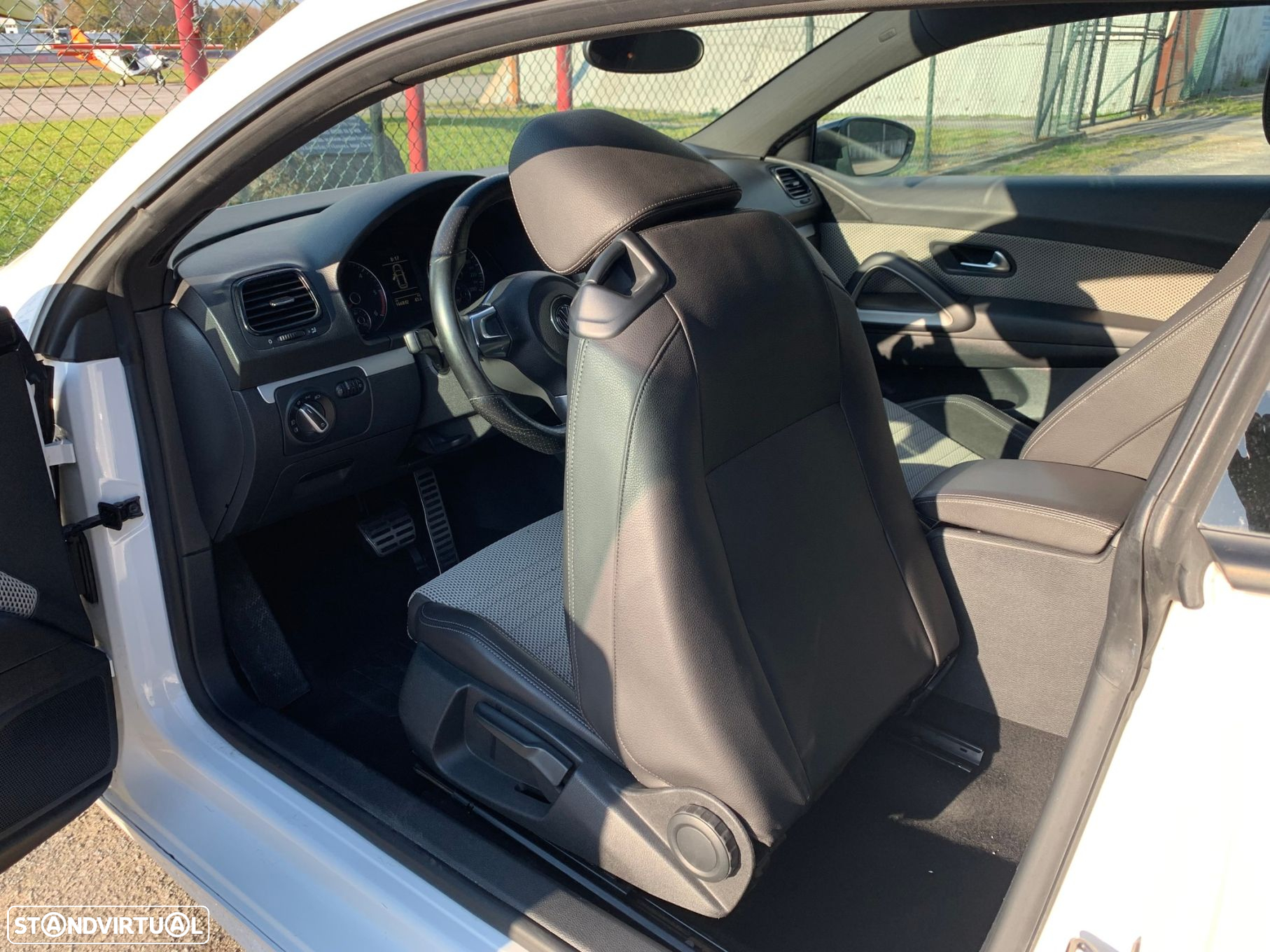 VW Scirocco 2.0 TDI R-Line DSG - 11