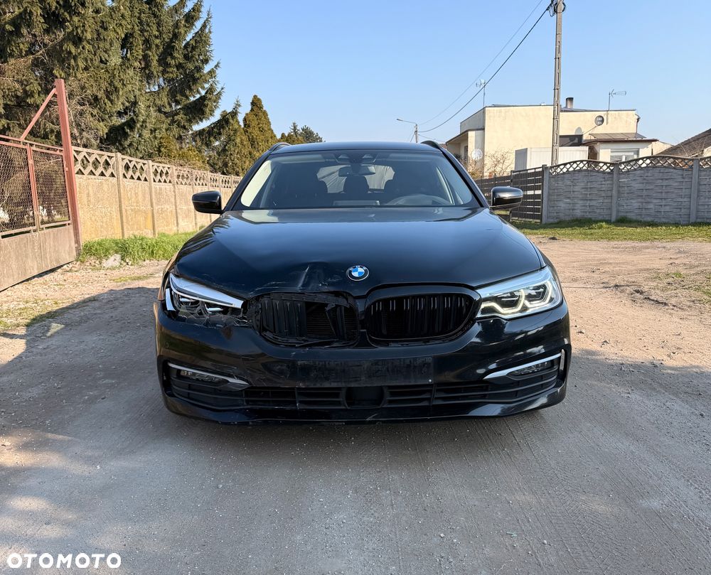 BMW Seria 5 530d Sport Line - 2