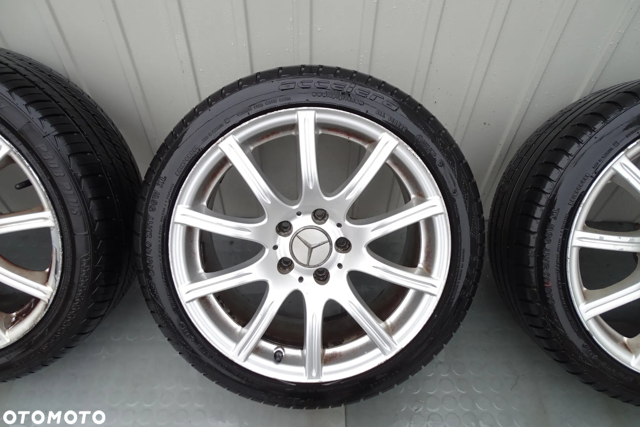 Mercedes SLK R171 Felgi 17 7,5J ET36 / 8,5J ET30 1714012202 1714012302 - 3