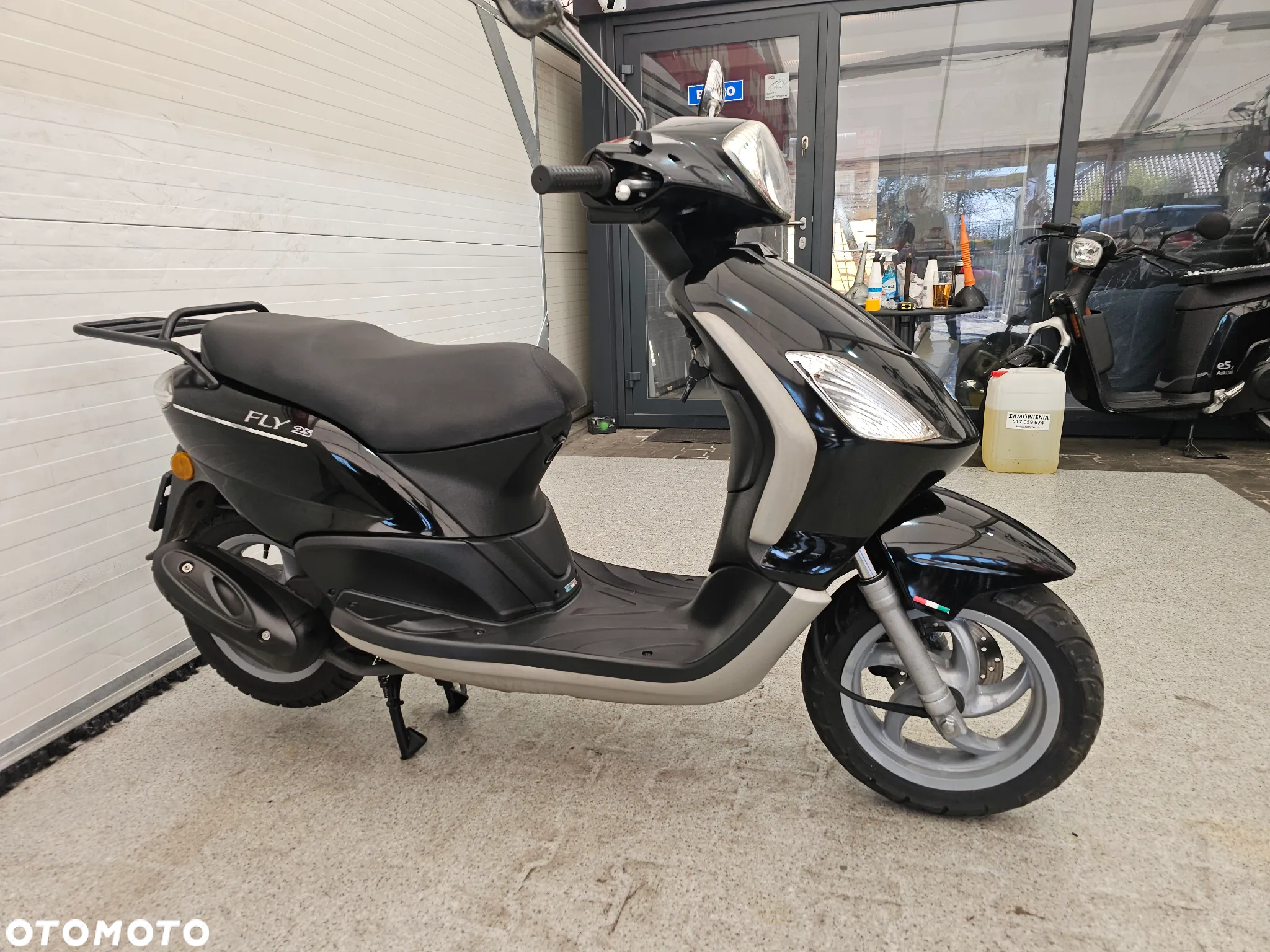 Piaggio FLY - 16