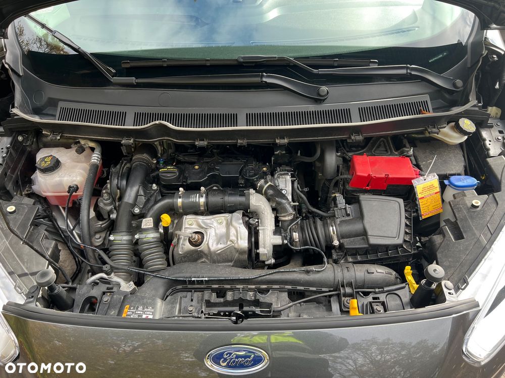 Ford Tourneo Courier 1.5 TDCi Titanium - 14