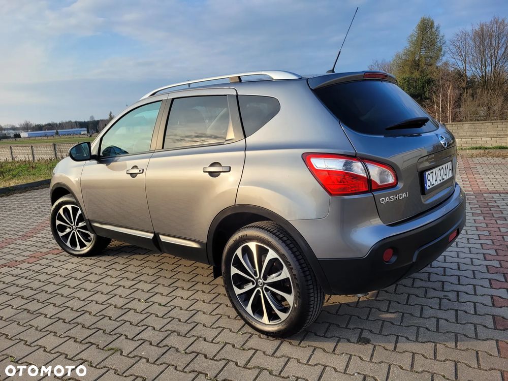 Nissan Qashqai - 11