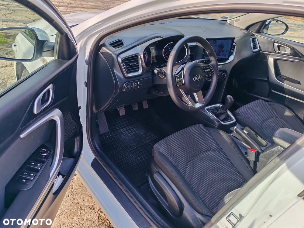 Kia Ceed 1.0 T-GDI S - 23
