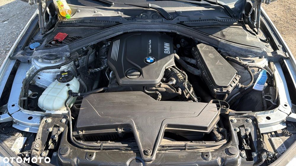 BMW Seria 3 318d Edition Luxury Line Purity - 26