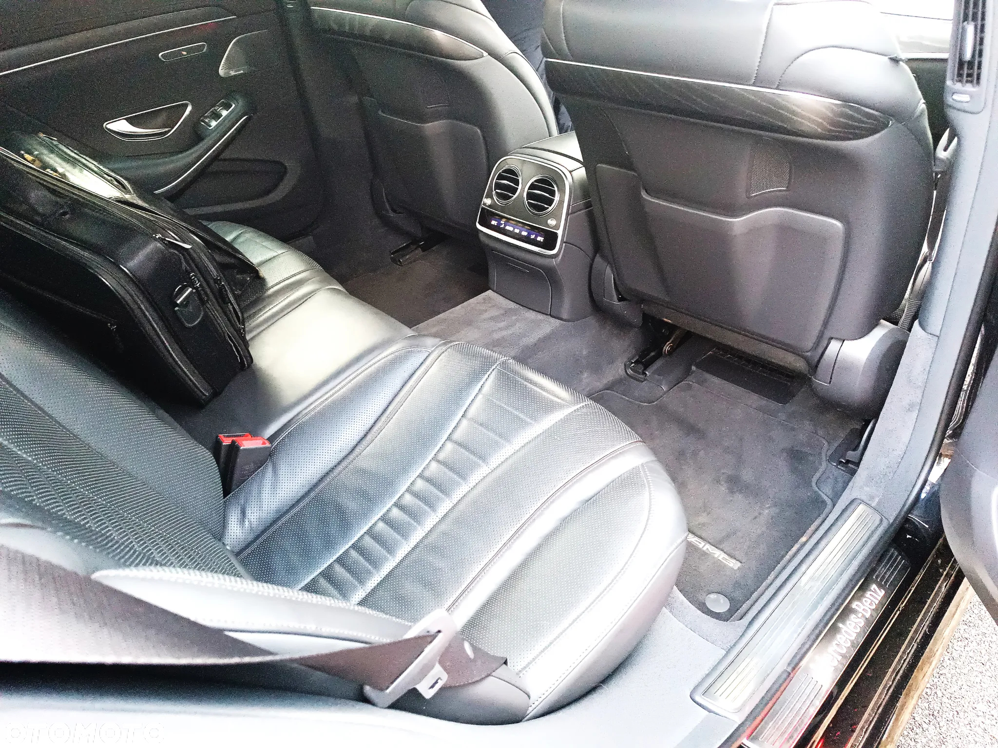 Mercedes-Benz Klasa S 400 d 4-Matic L 9G-TRONIC - 6