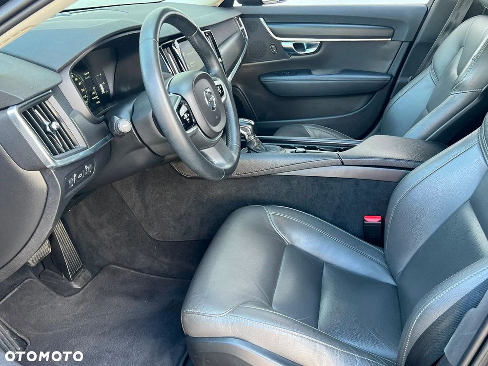 Volvo V90 - 17