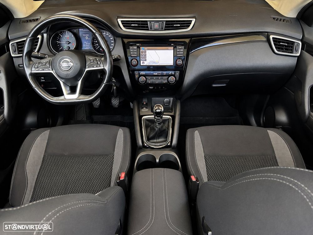 Nissan Qashqai 1.5 dCi N-Connecta - 6