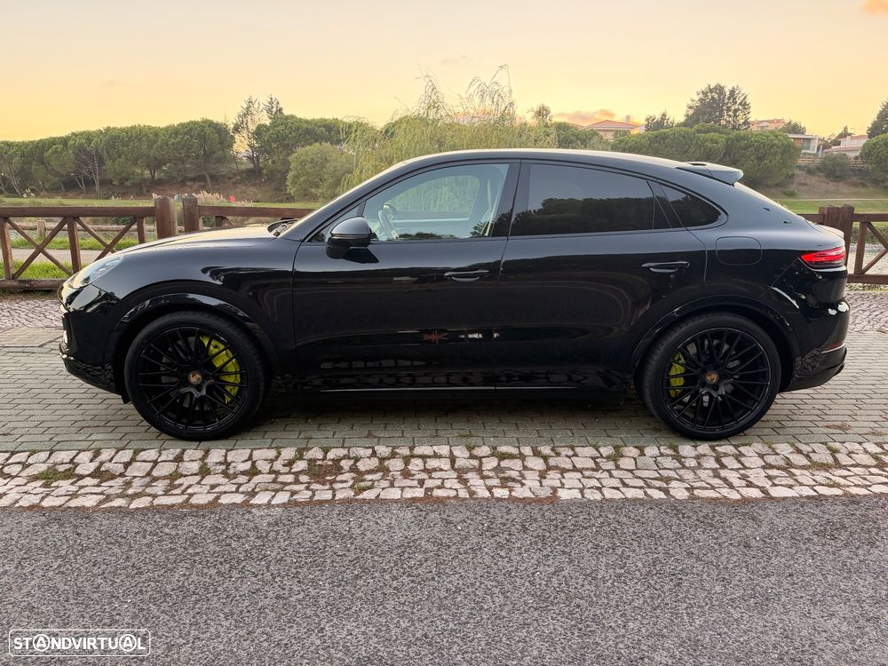 Porsche Cayenne Coupé Turbo S E-Hybrid - 2