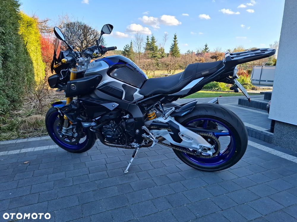 Yamaha MT - 9