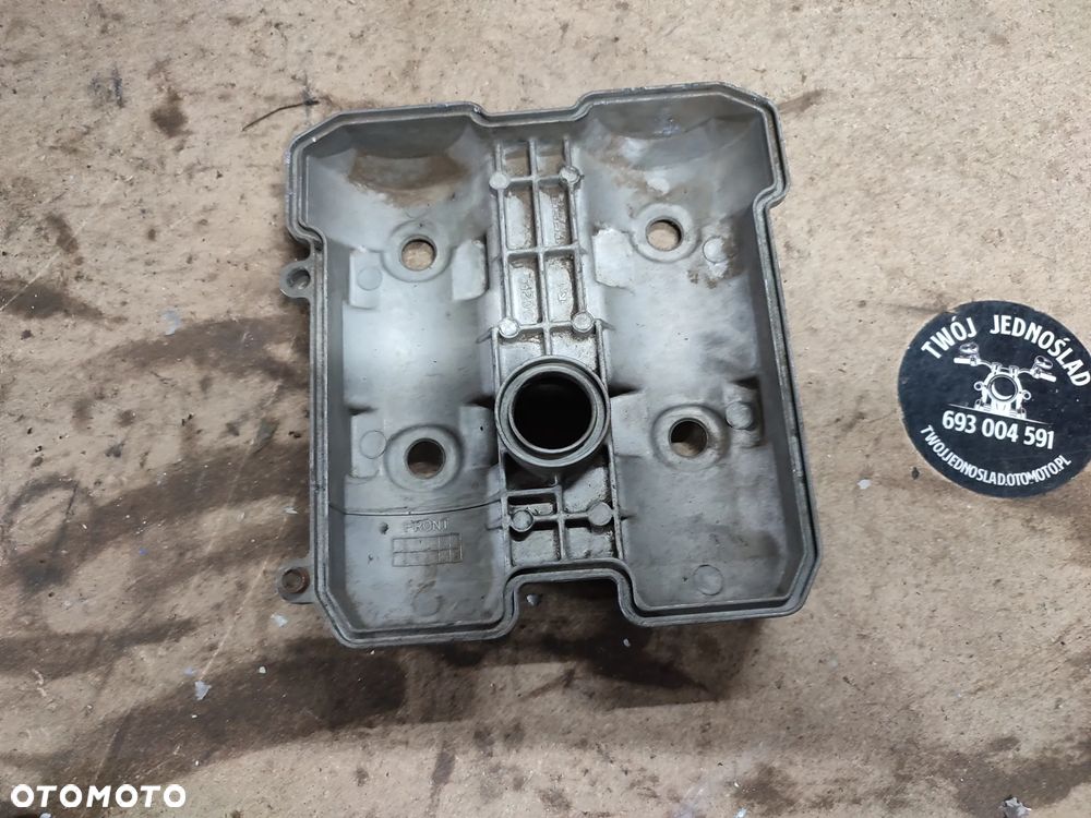 Pokrywa zaworów Suzuki TL 1000 SV 1000 - 6