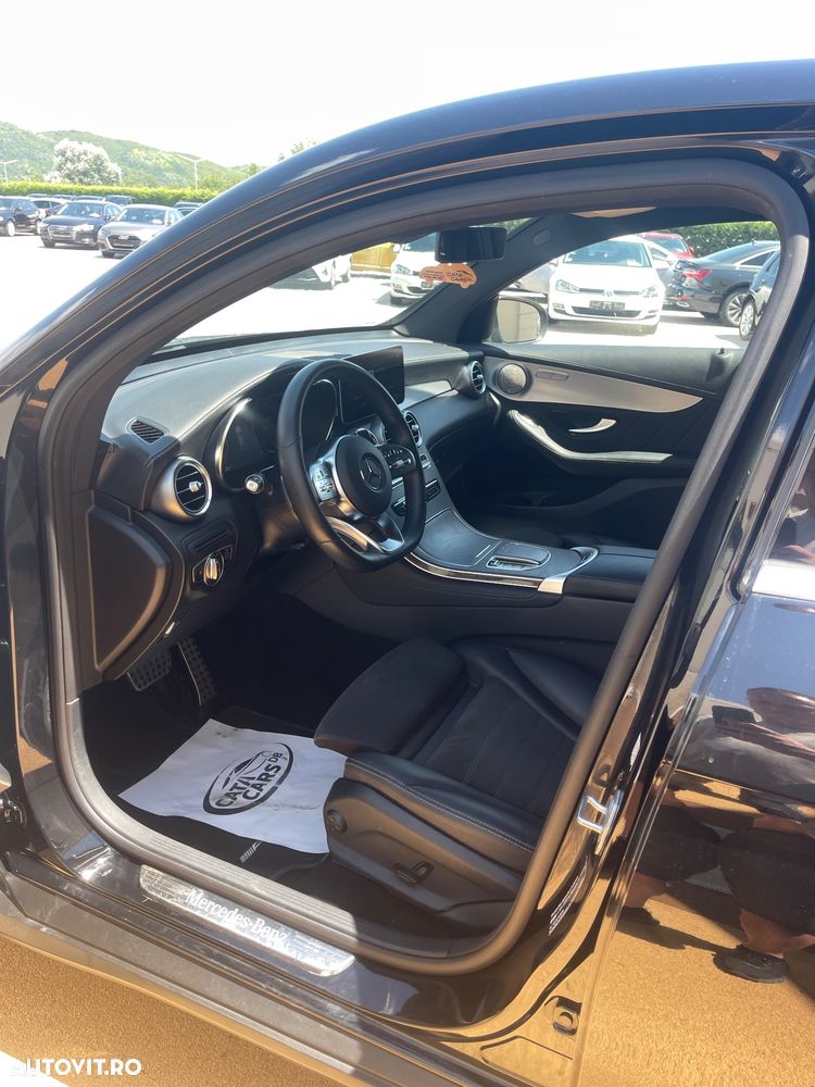 Mercedes-Benz GLC Coupe 300 d 4Matic 9G-TRONIC AMG Line - 27
