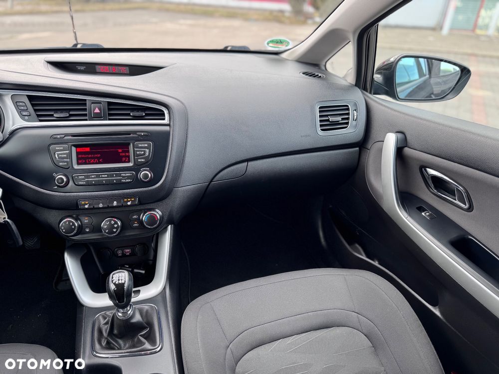 Kia Ceed - 39