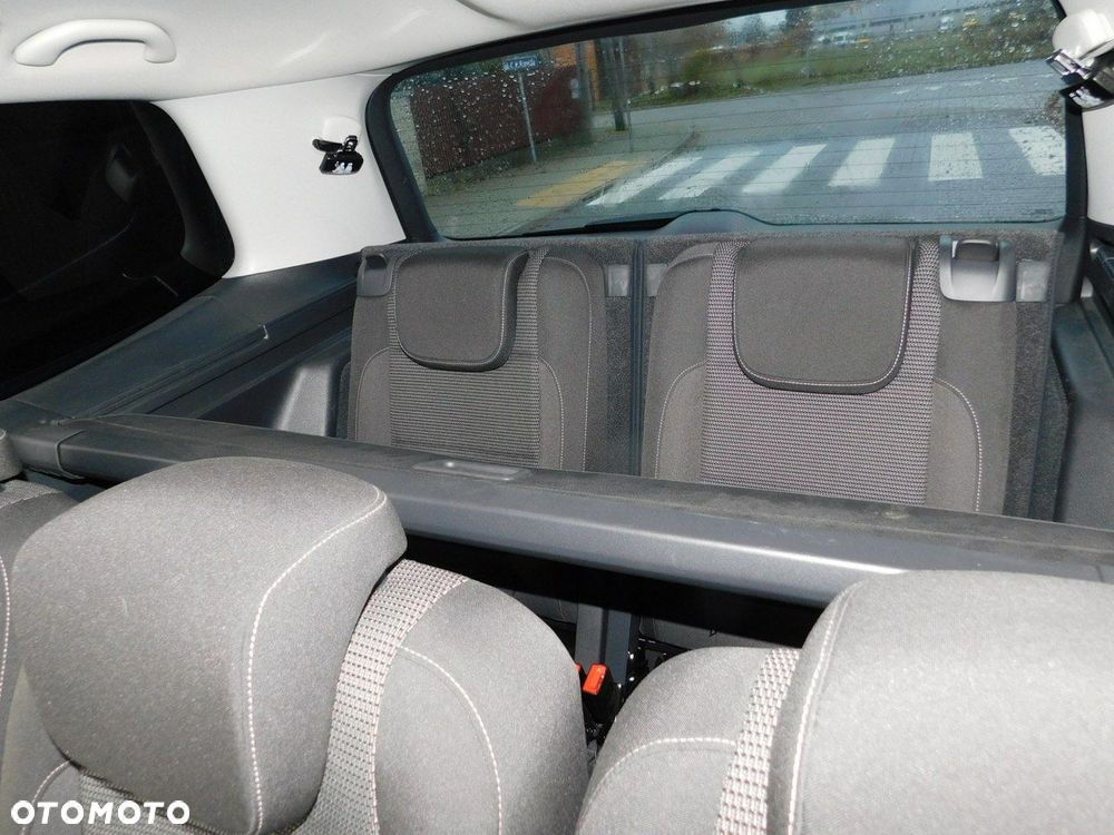 Volkswagen Sharan - 7