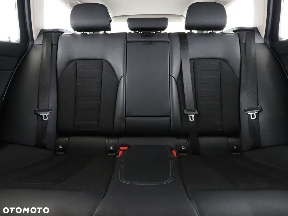 BMW Seria 3 318d Sport Line - 19