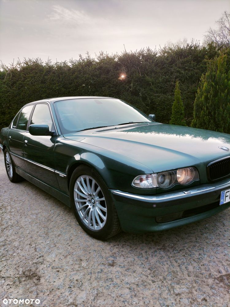 BMW Seria 7 - 2