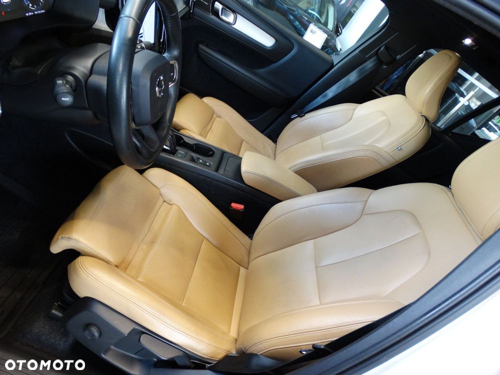 Volvo XC 40 - 11