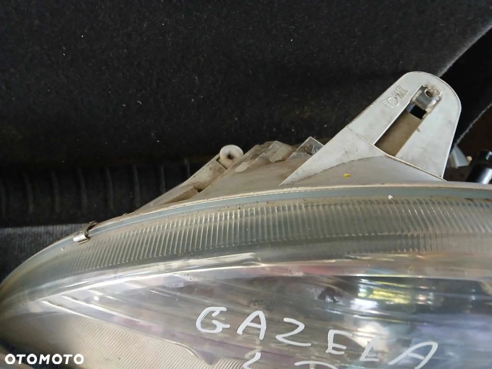 Gaz Gazela Lampy przednie, lewa, prawa - 4