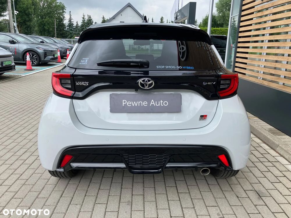 Toyota Yaris Hybrid 1.5 GR Sport - 6