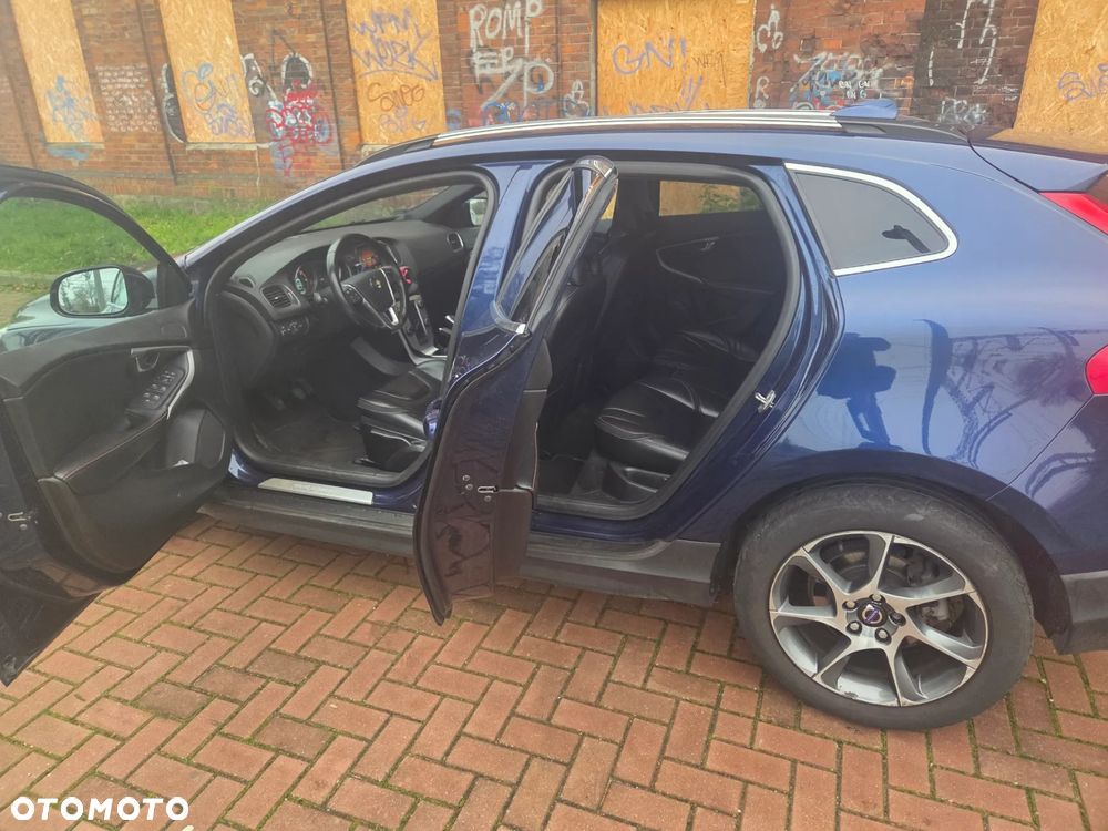 Volvo V40 D2 Ocean Race - 16