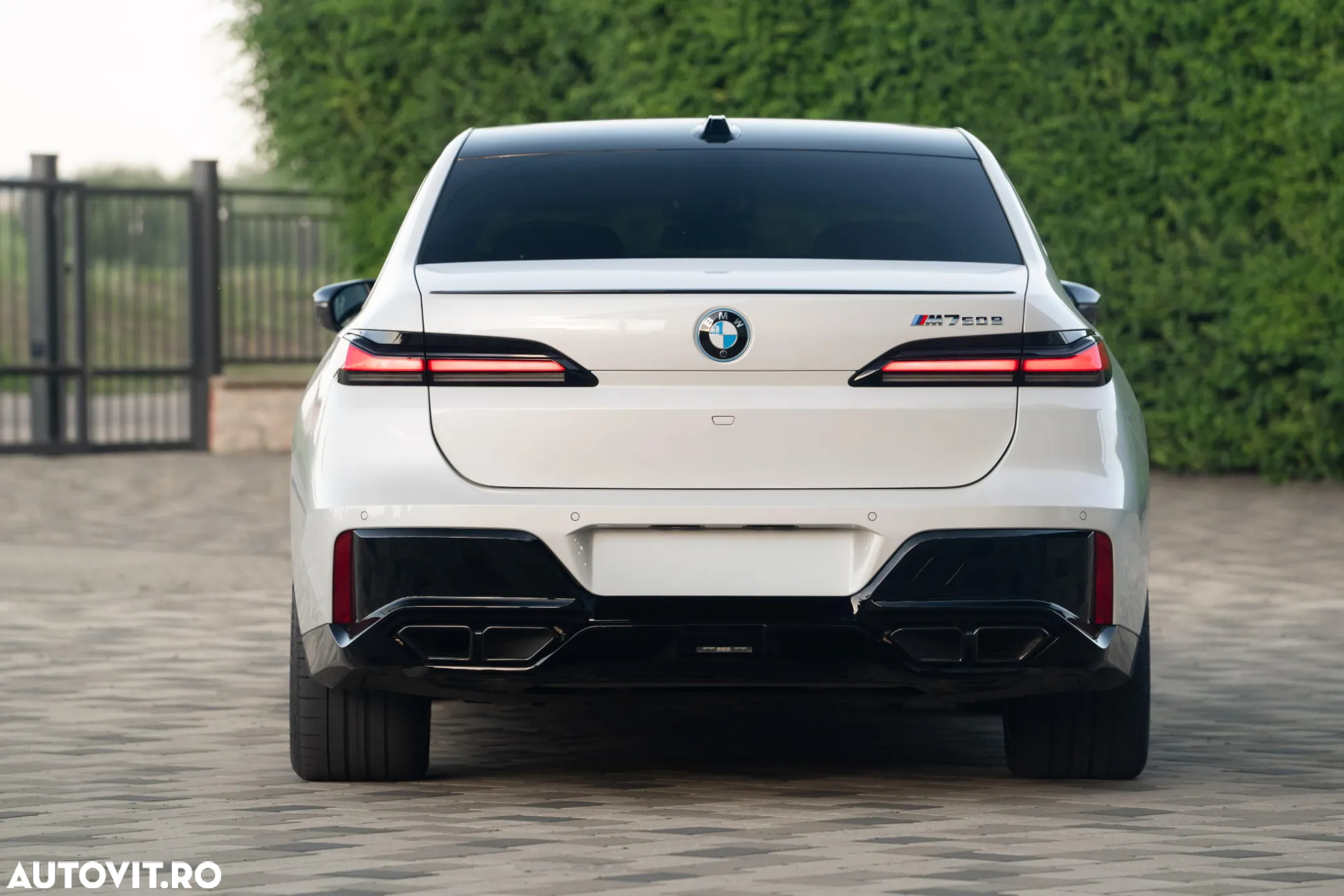 BMW Seria 7 - 22