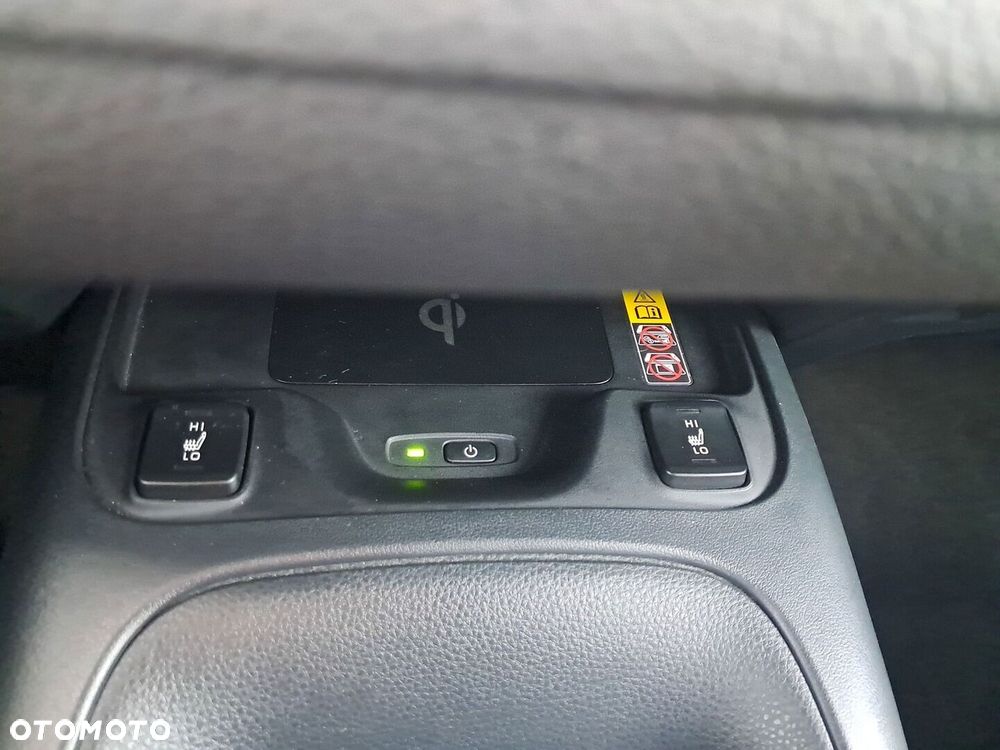Toyota Corolla 1.8 Hybrid Comfort - 31