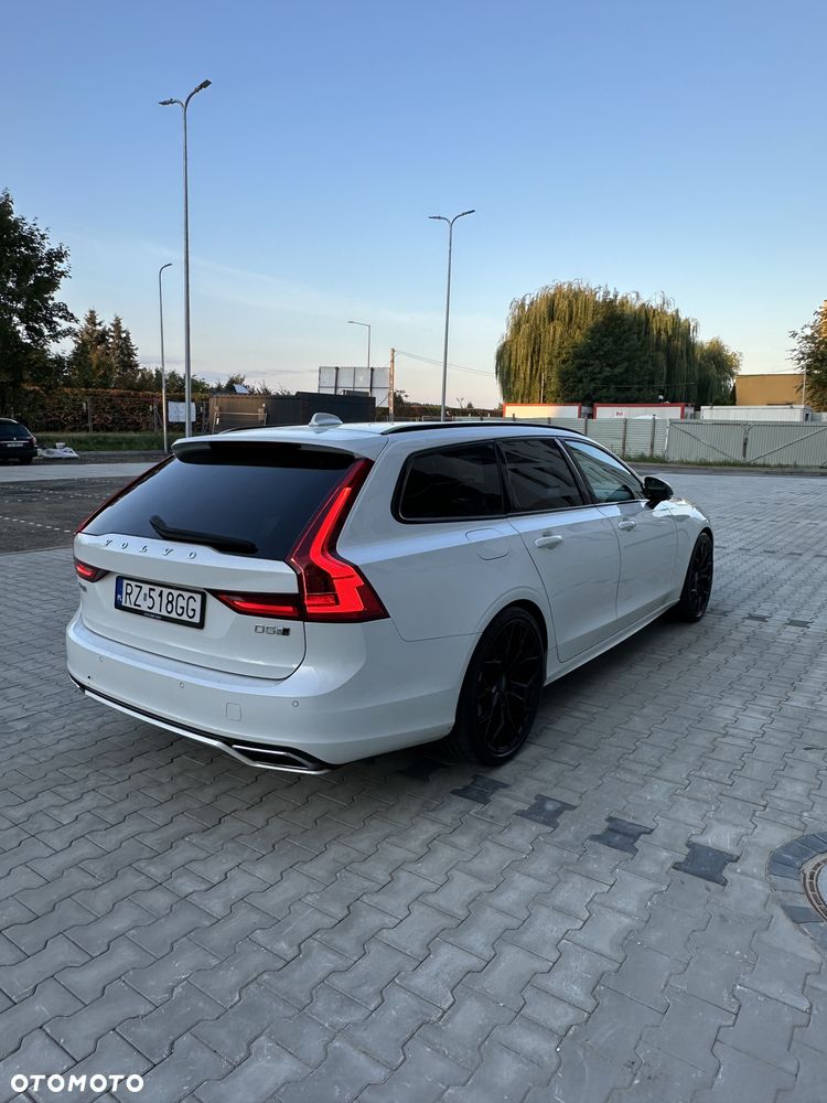 Volvo V90 D5 AWD R-Design - 16