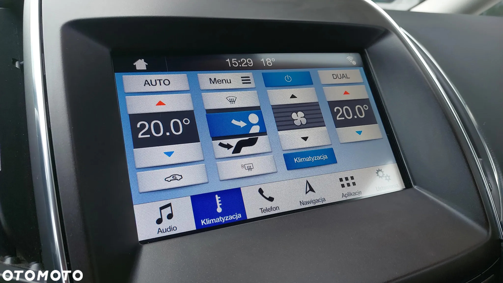 Ford Galaxy 1.5 EcoBoost Titanium - 29