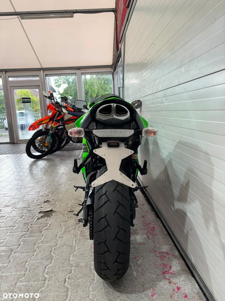 Kawasaki ZX - 32