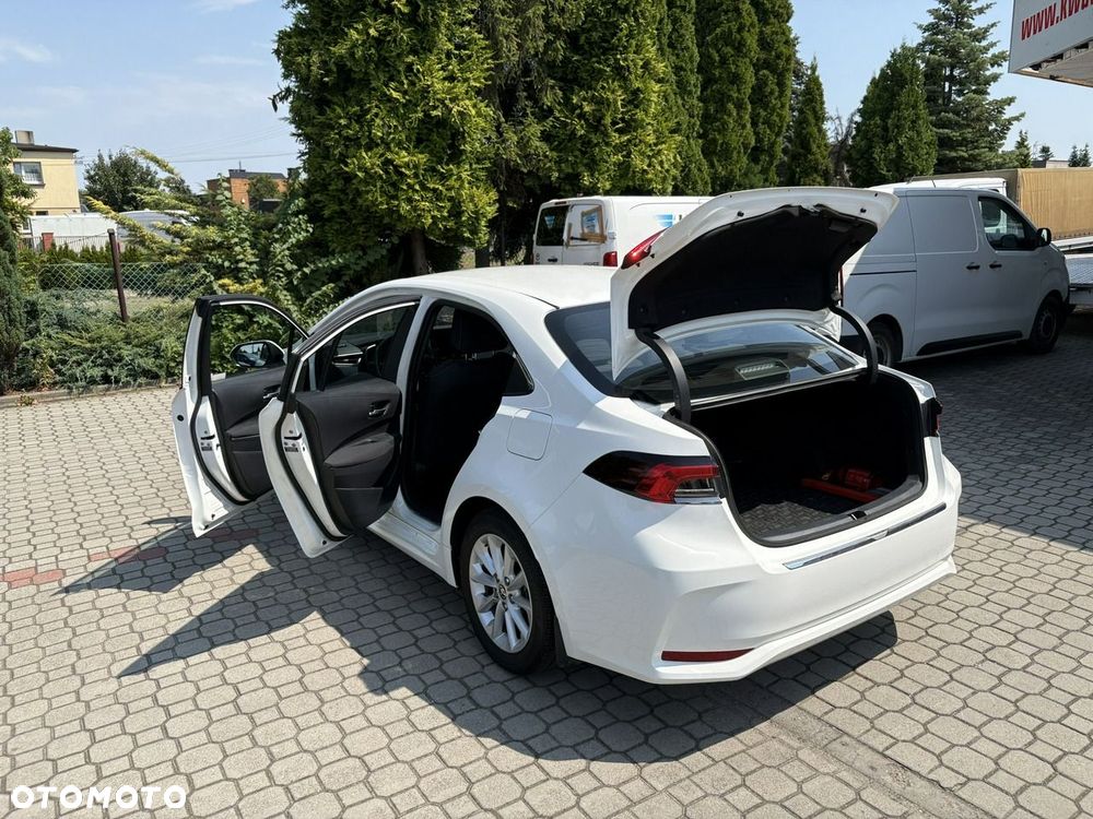 Toyota Corolla - 33