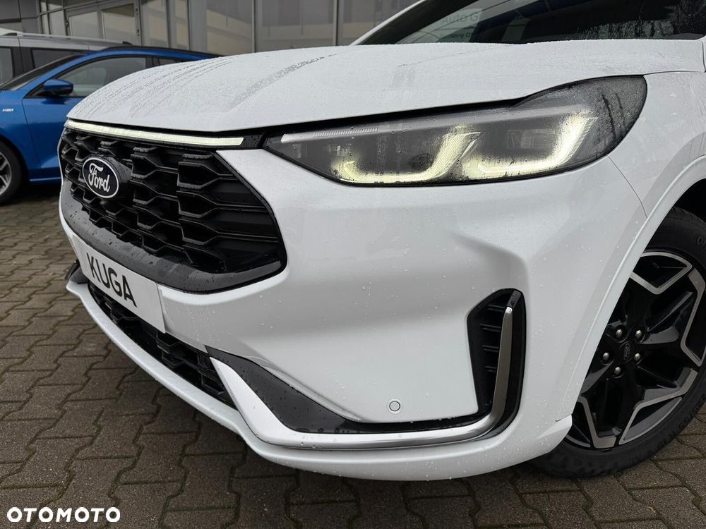 Ford Kuga - 10