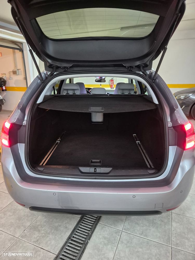 Peugeot 308 SW e-HDi 115 Stop & Start Allure - 13