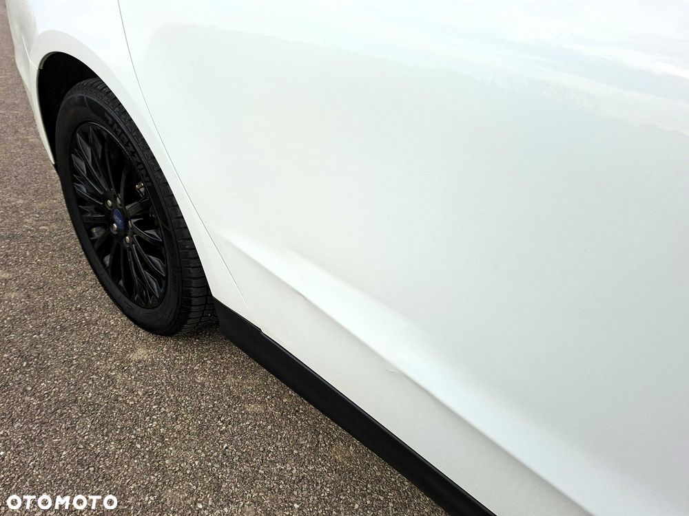 Ford Mondeo - 8