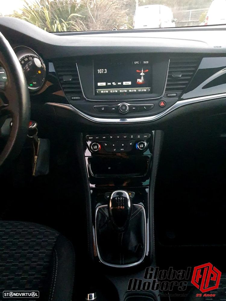 Opel Astra 1.4 T Dynamic Sport S/S - 10