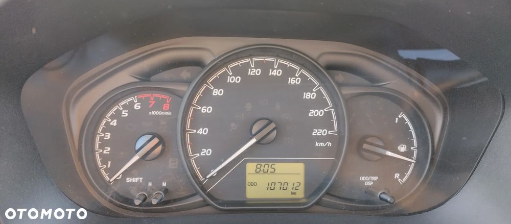 Toyota Yaris 1.0 Active - 8