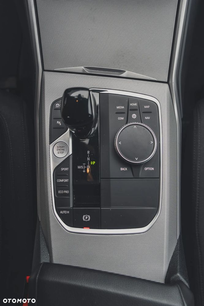 BMW Seria 3 320d - 8