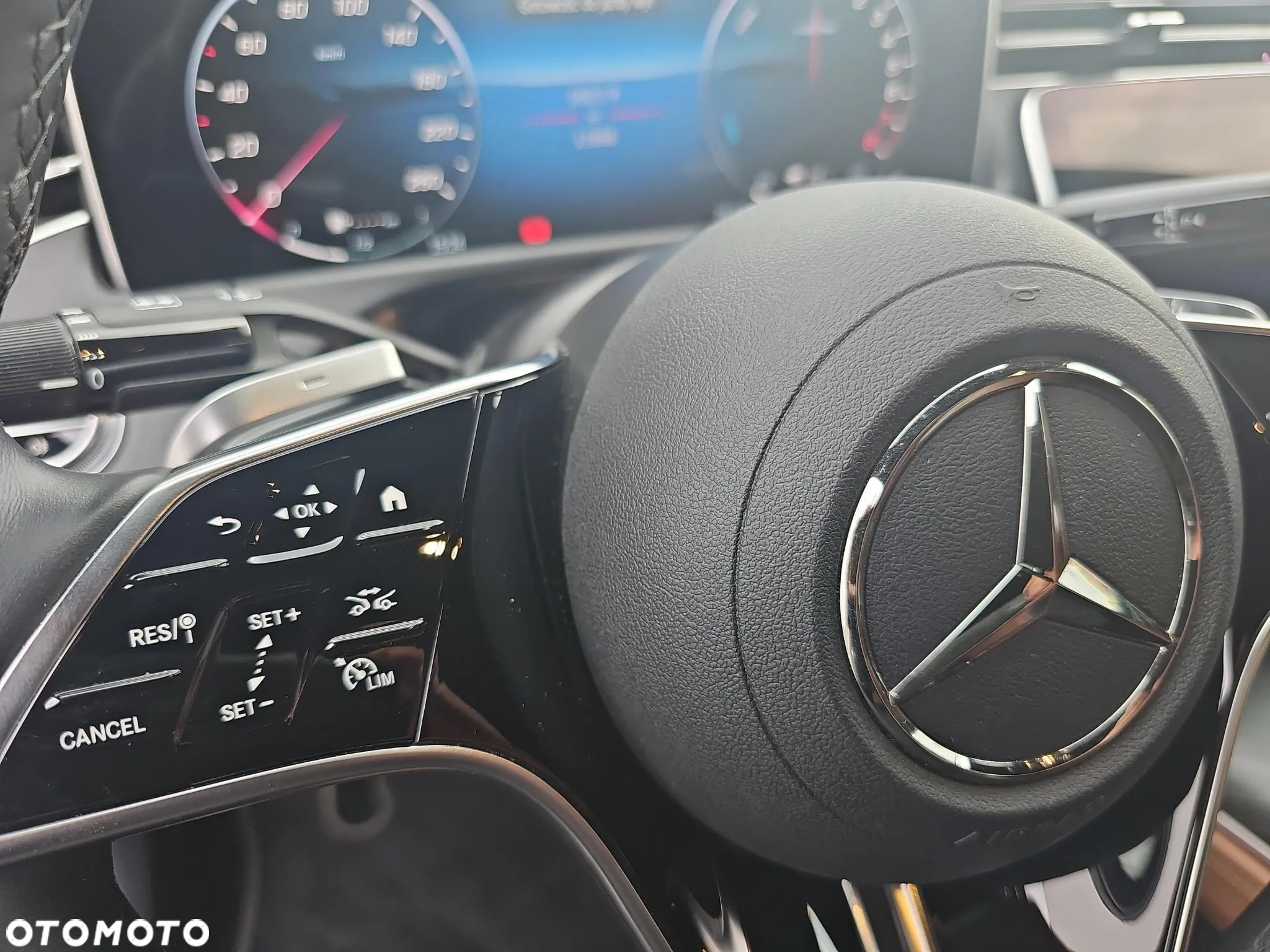 Mercedes-Benz Klasa E ver-300e-9g--tronic-edition-amg-line - 19