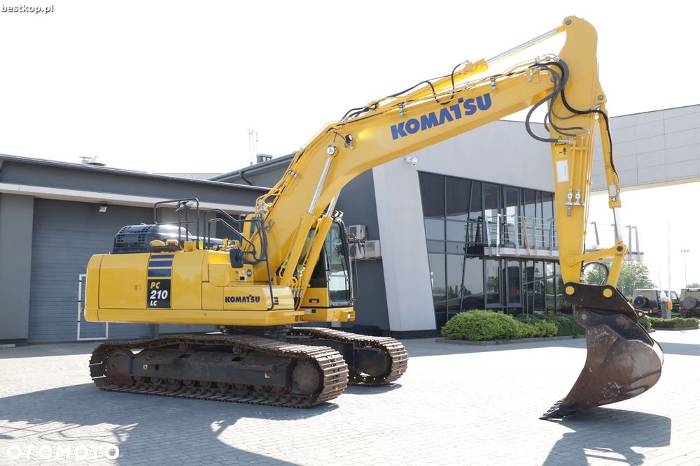 Komatsu PC210LC-11 - 12