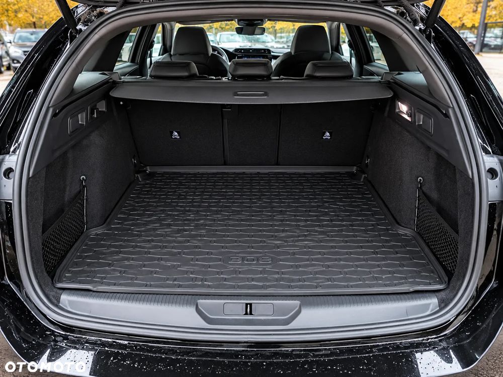 Peugeot 308 2023 photo 3