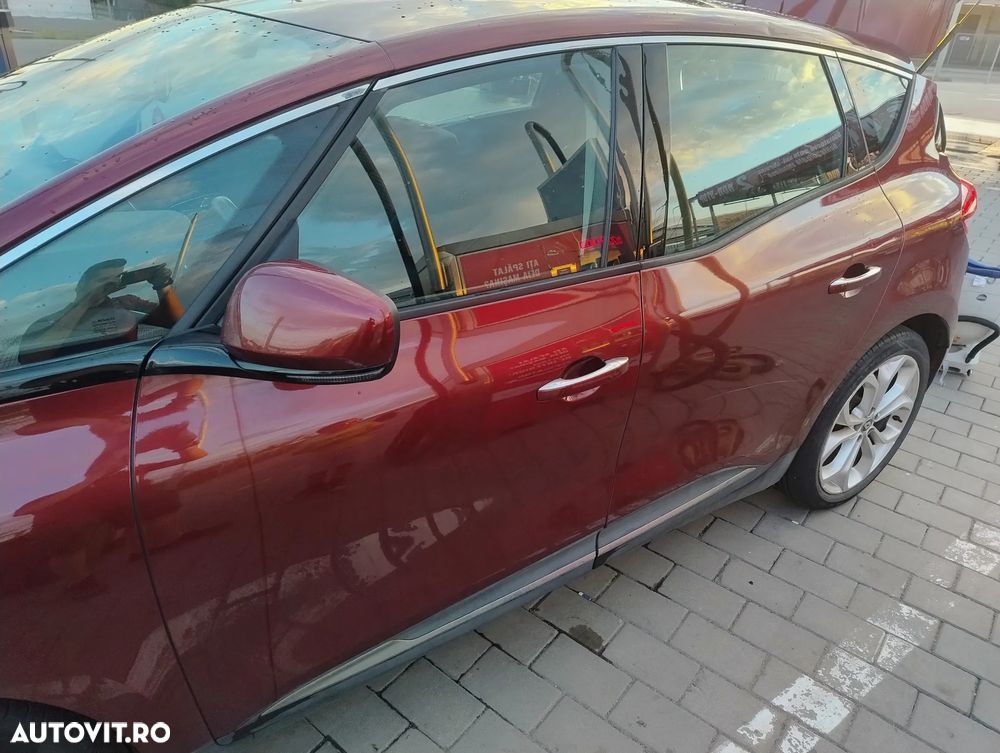 Renault Scenic - 15