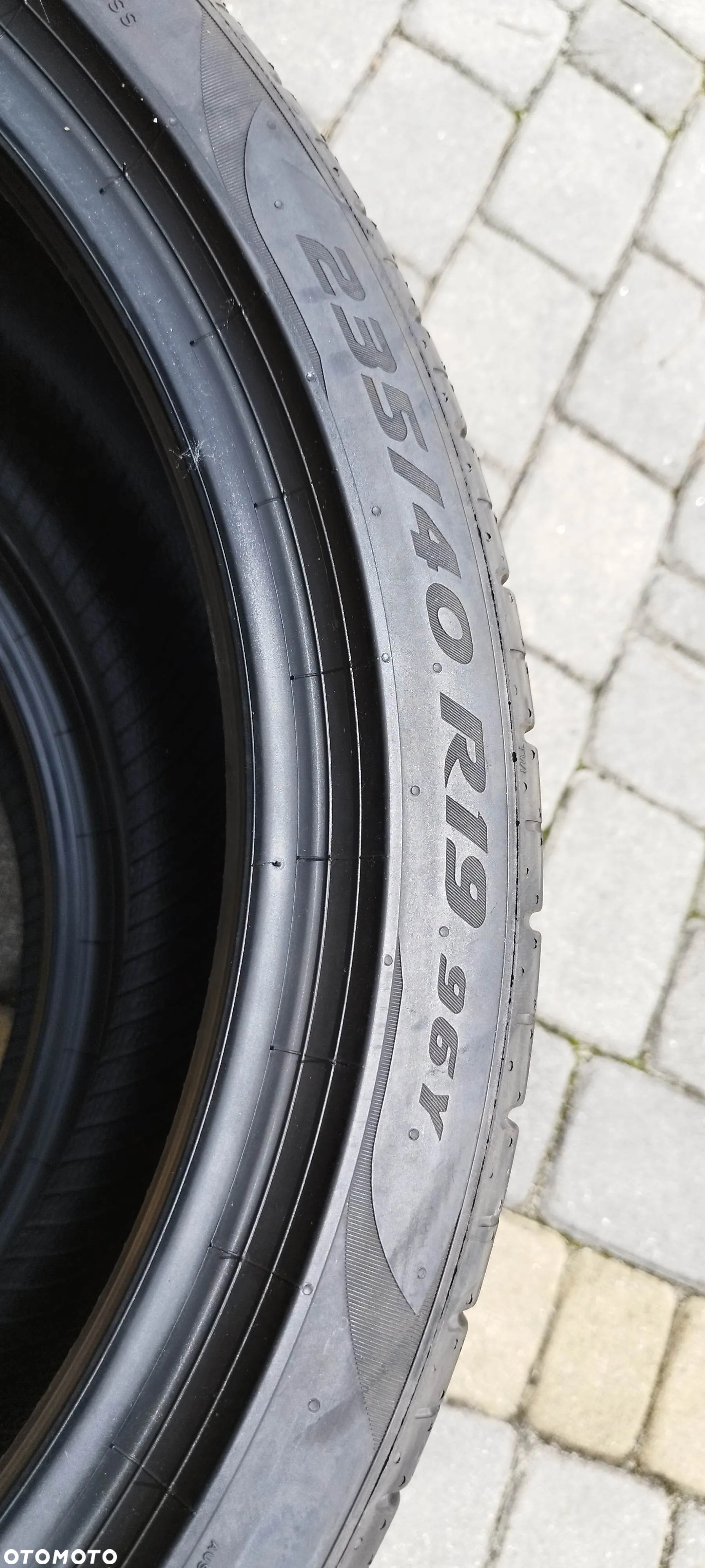 235/40/19 pirelli pzero tm - 4